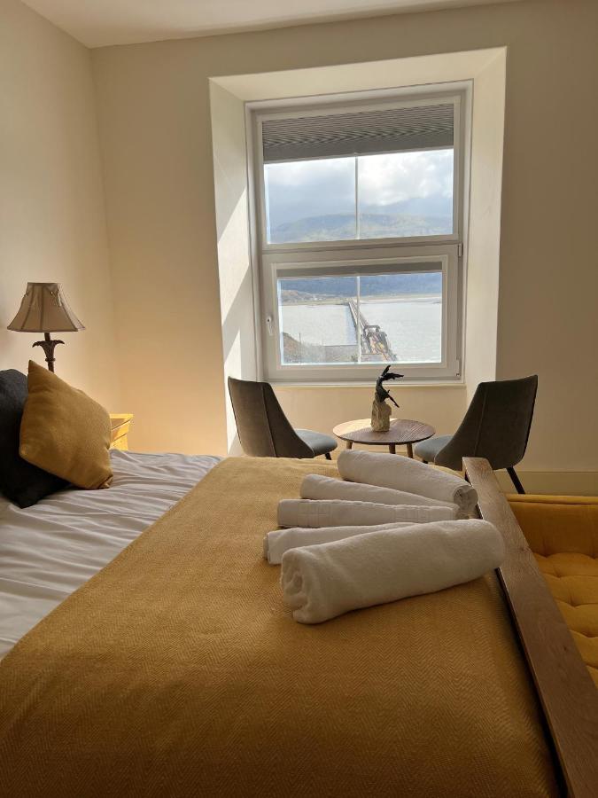 Bed and Breakfast No6 Бармут Екстер'єр фото